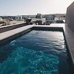 펜션 Seaside Luxury With Rooftop Pool Birżebbuġa
