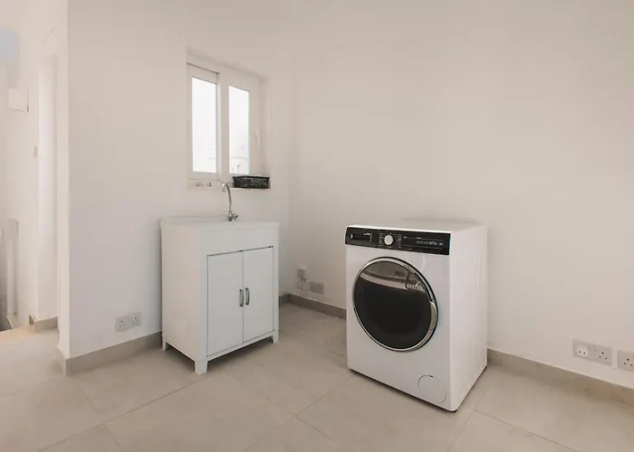 Seaside Luxury With Rooftop Pool * Birżebbuġa