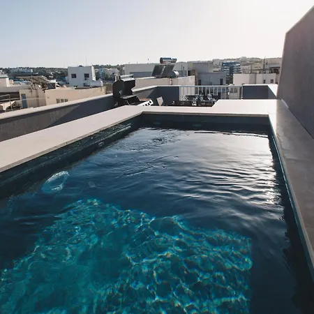 Hébergement de vacances Seaside Luxury With Rooftop Pool Birżebbuġa